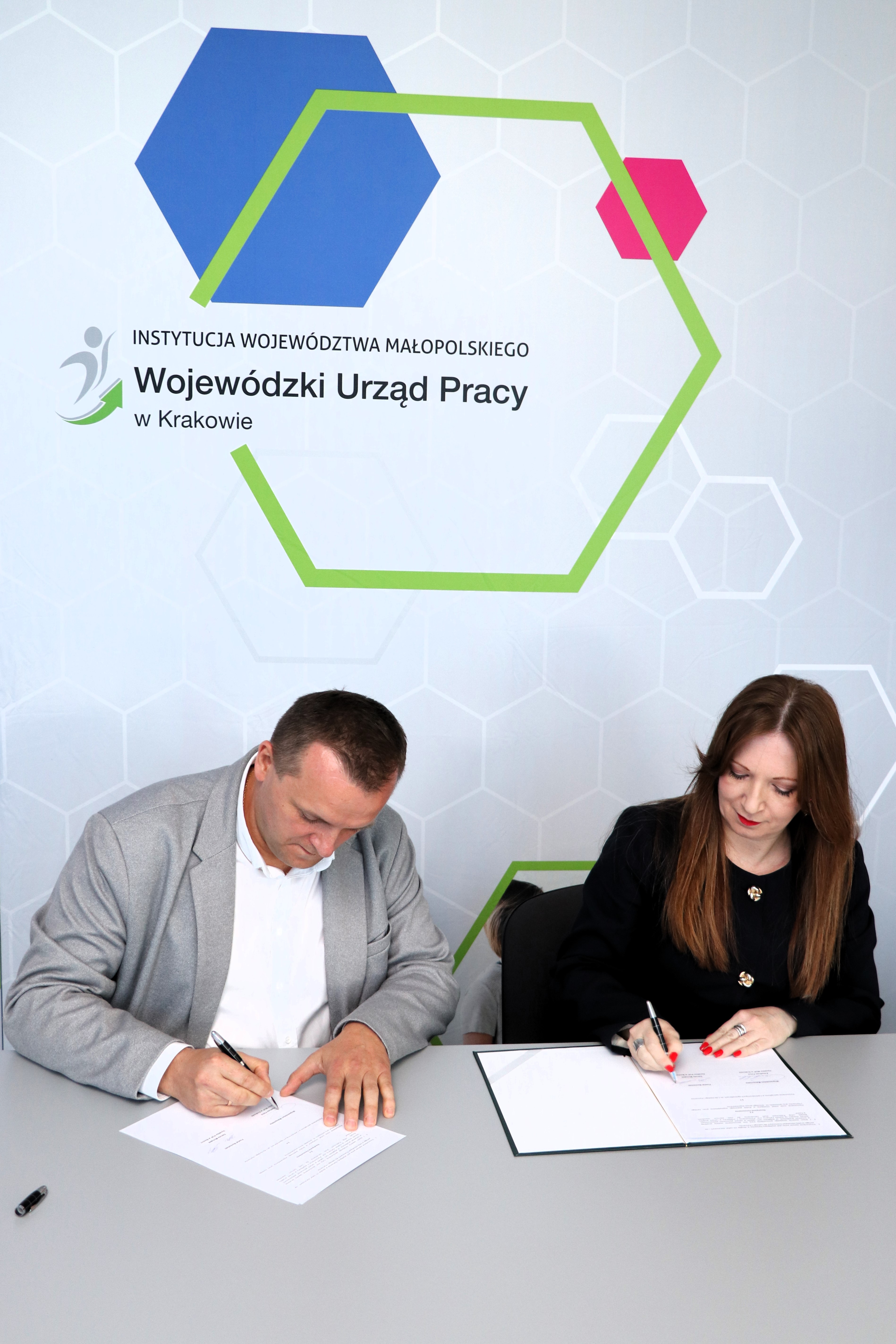 Zdjęcie artykułu Podpisanie porozumienia z WUP w Krakowie